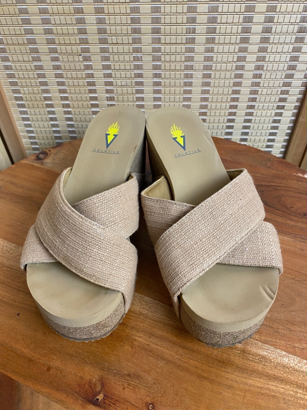 Volatile Woman’s 6 Sandals Mantle Neutral Beige Linen Fabric